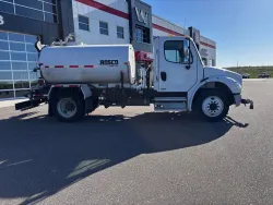 2004 Freightliner M2 106 | Thumbnail Photo 3 of 21