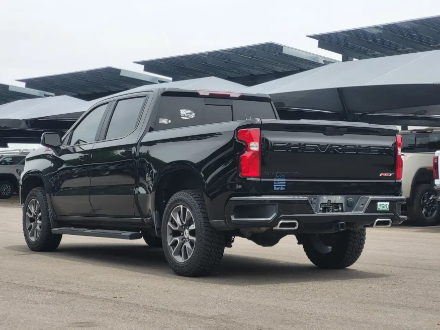 2021 Chevrolet Silverado 1500 RST | Photo 4 of 23