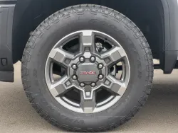 2026 GMC Sierra 2500HD SLT | Thumbnail Photo 9 of 25