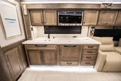 2026 Tiffin Phaeton 44OH | Thumbnail Photo 19 of 31