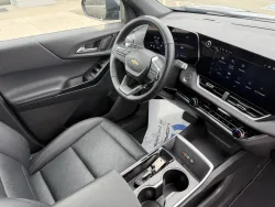 2025 Chevrolet Equinox AWD LT | Thumbnail Photo 11 of 18