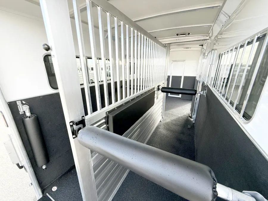 2026 Cimarron Norstar Warmblood 2 + 1 | Photo 12 of 20