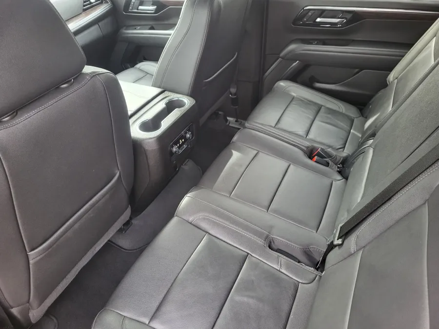 2025 Chevrolet Tahoe LT | Photo 21 of 25