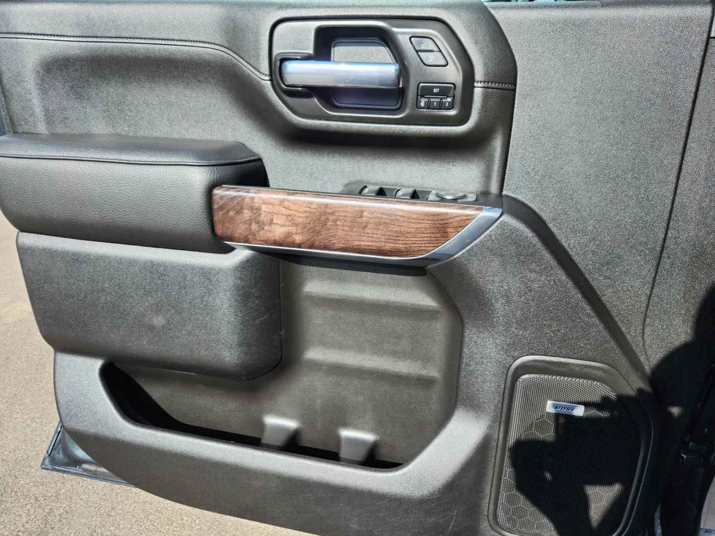 2023 GMC Sierra 2500HD Denali | Photo 5 of 30