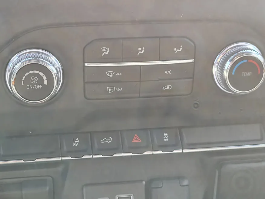 2026 GMC Sierra 2500HD Pro | Photo 17 of 30