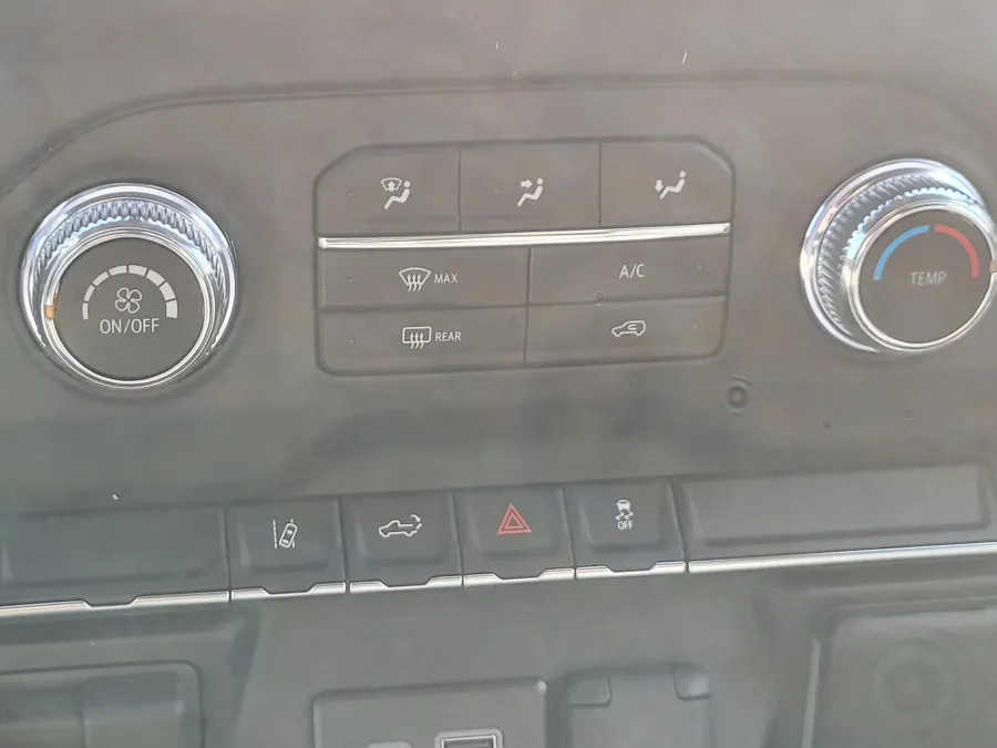 2026 GMC Sierra 2500HD Pro | Photo 17 of 30