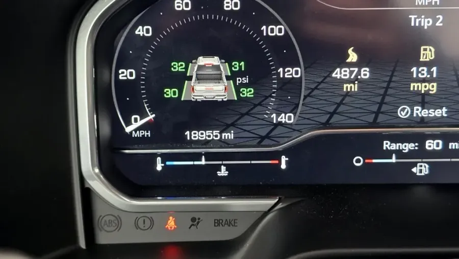 2023 GMC Sierra 1500 | Photo 19 of 31