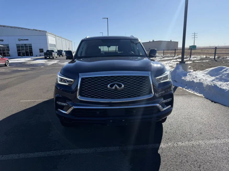 2024 Infiniti QX80 Luxe | Photo 5 of 21