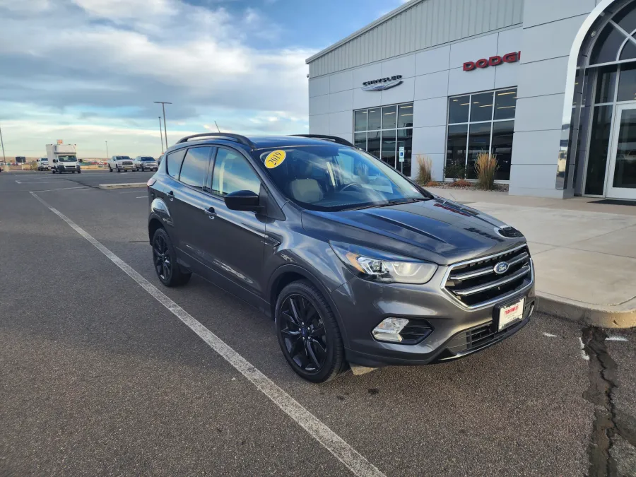 2019 Ford Escape SE | Photo 1 of 24