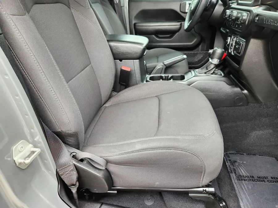 2023 Jeep Wrangler Sport S | Photo 15 of 28