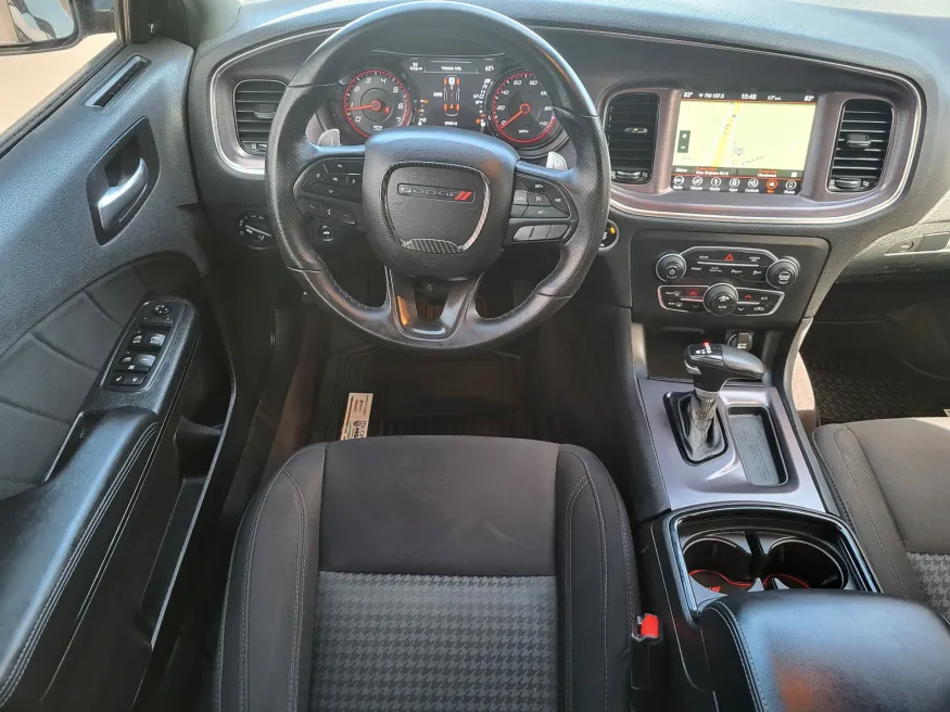 2018 Dodge Charger GT | Photo 29 of 35