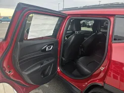 2026 Jeep Compass Latitude Altitude | Thumbnail Photo 10 of 24