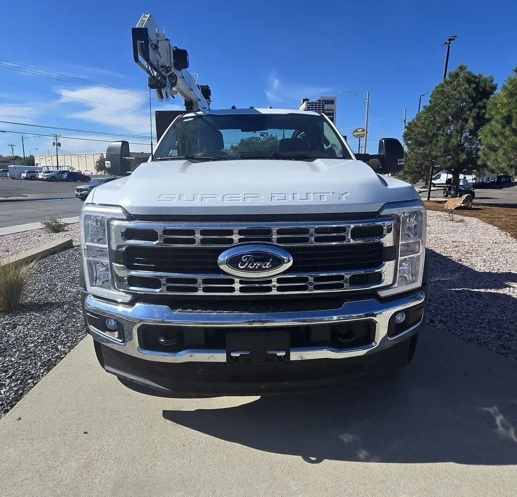 2025 Ford Super Duty F-600 | Photo 2 of 26