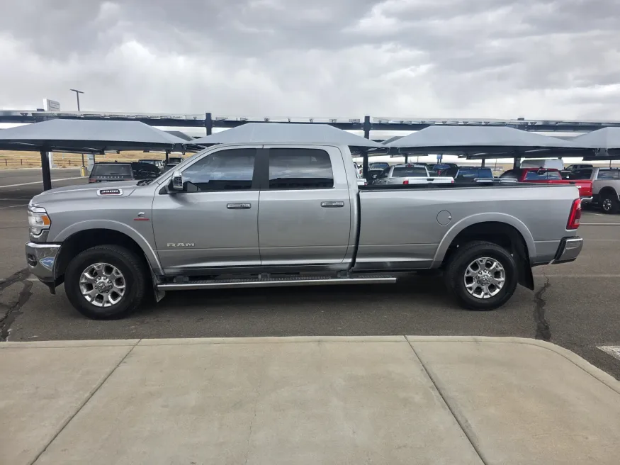 2022 RAM 3500 Laramie | Photo 4 of 28