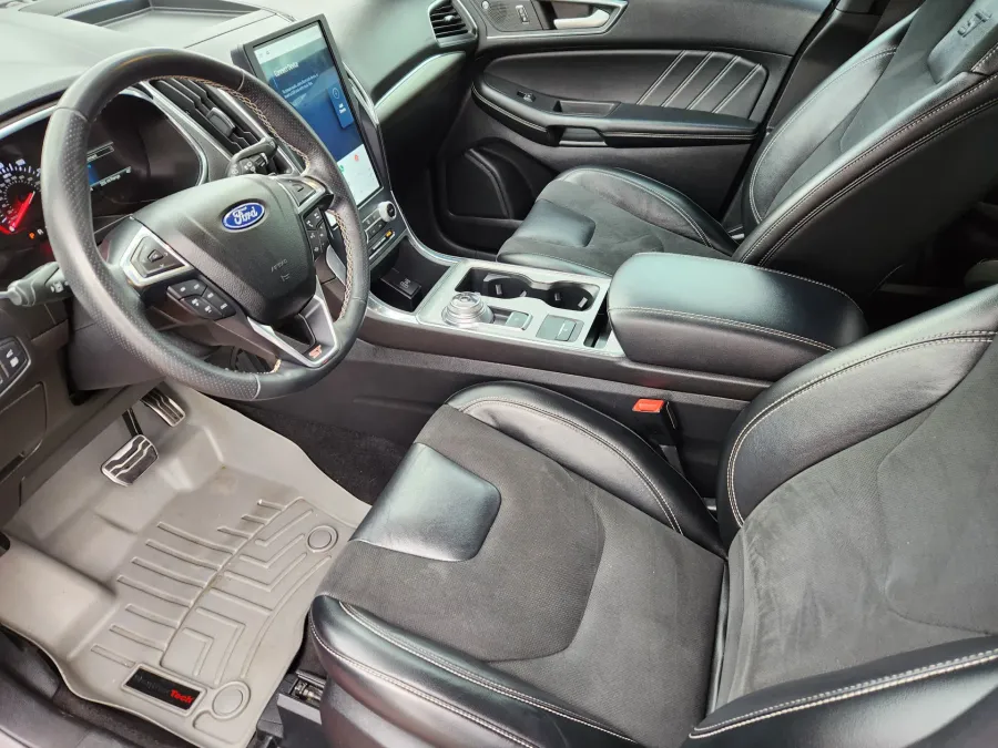 2021 Ford Edge ST | Photo 7 of 27