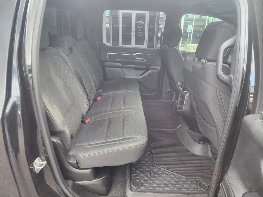 2020 RAM 1500 Big Horn | Photo 15 of 46