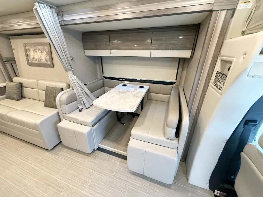 2021 Thor Delano 24FB | Photo 8 of 25