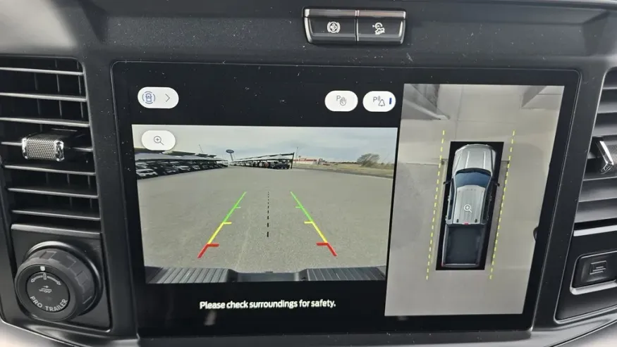 2026 Ford Super Duty F-250 | Photo 24 of 35