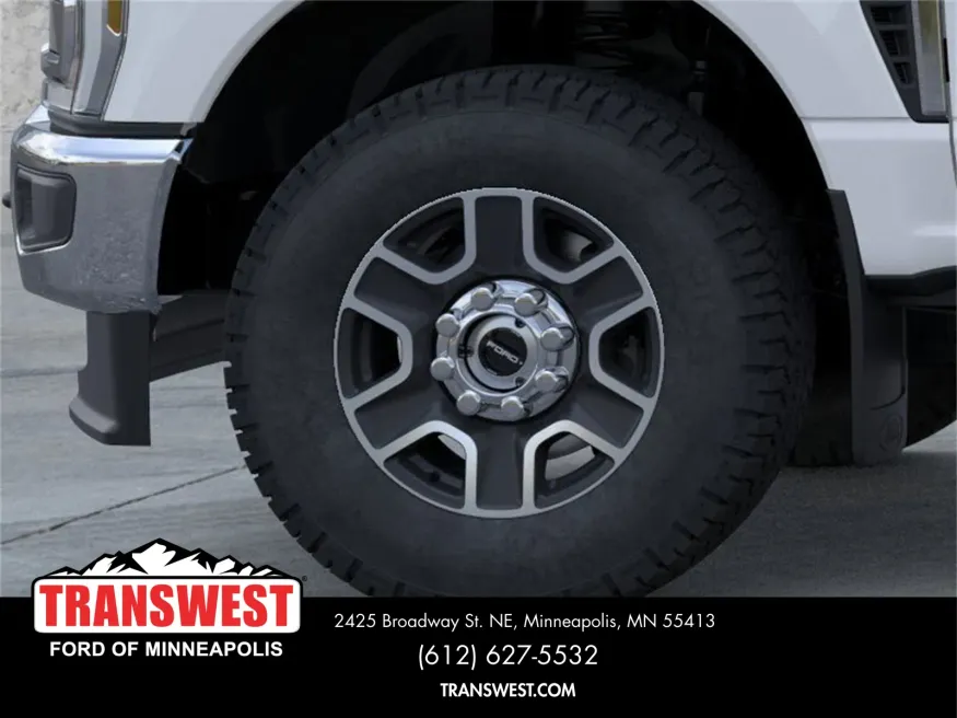 2026 Ford Super Duty F-350 Lariat | Photo 19 of 22