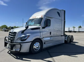 2026 Freightliner PJ126SLP