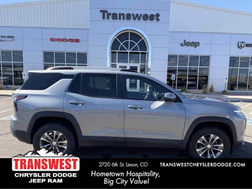 2025 Chevrolet Equinox AWD LT | Photo 4 of 4