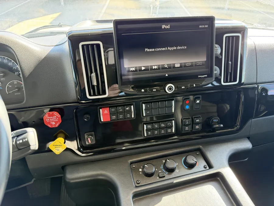 2025 Freightliner M2 106 Plus Summit Hauler | Photo 8 of 22