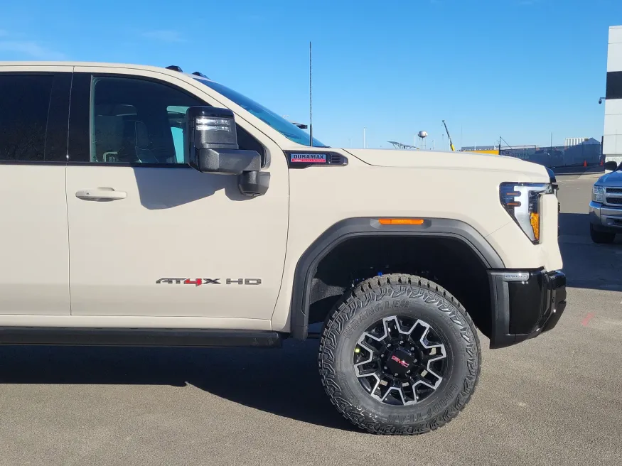 2026 GMC Sierra 2500HD AT4X | Photo 5 of 23