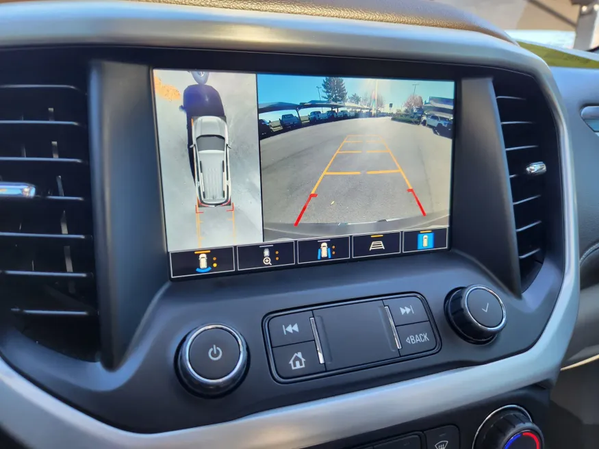 2021 GMC Acadia SLT | Photo 26 of 29