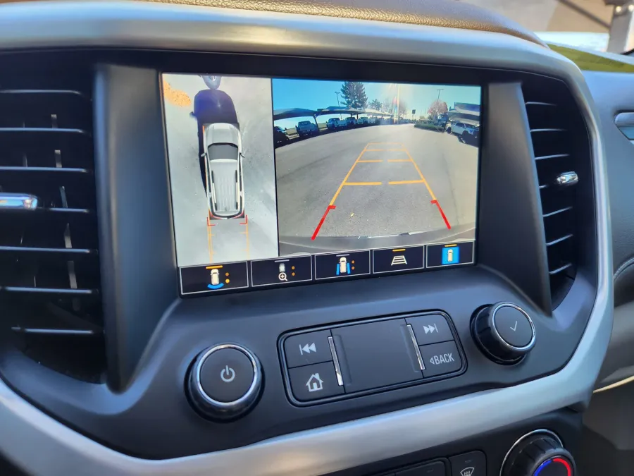 2021 GMC Acadia SLT | Photo 26 of 29