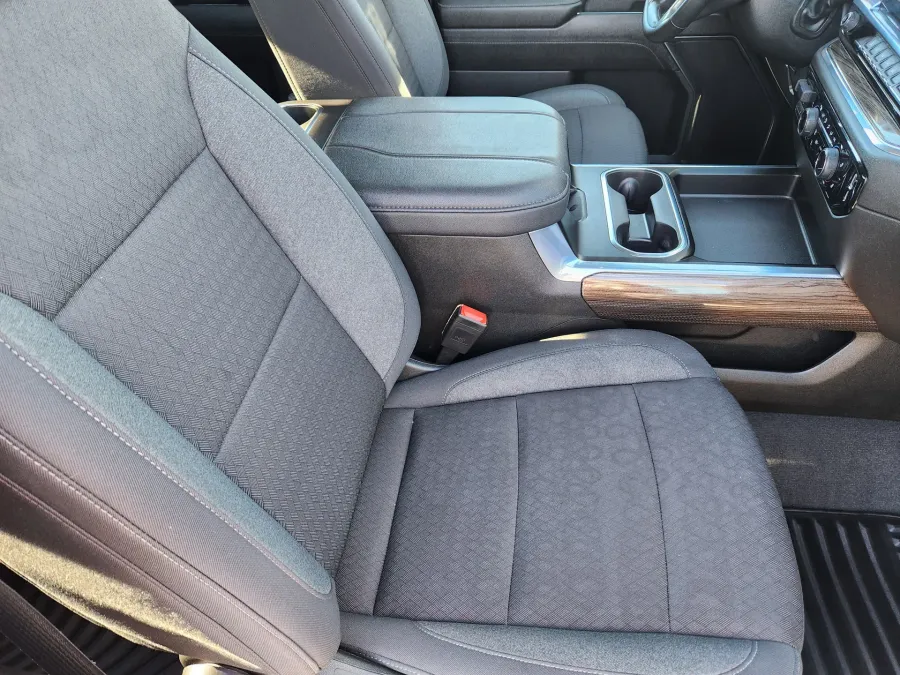 2024 Chevrolet Silverado 2500HD LT | Photo 9 of 20