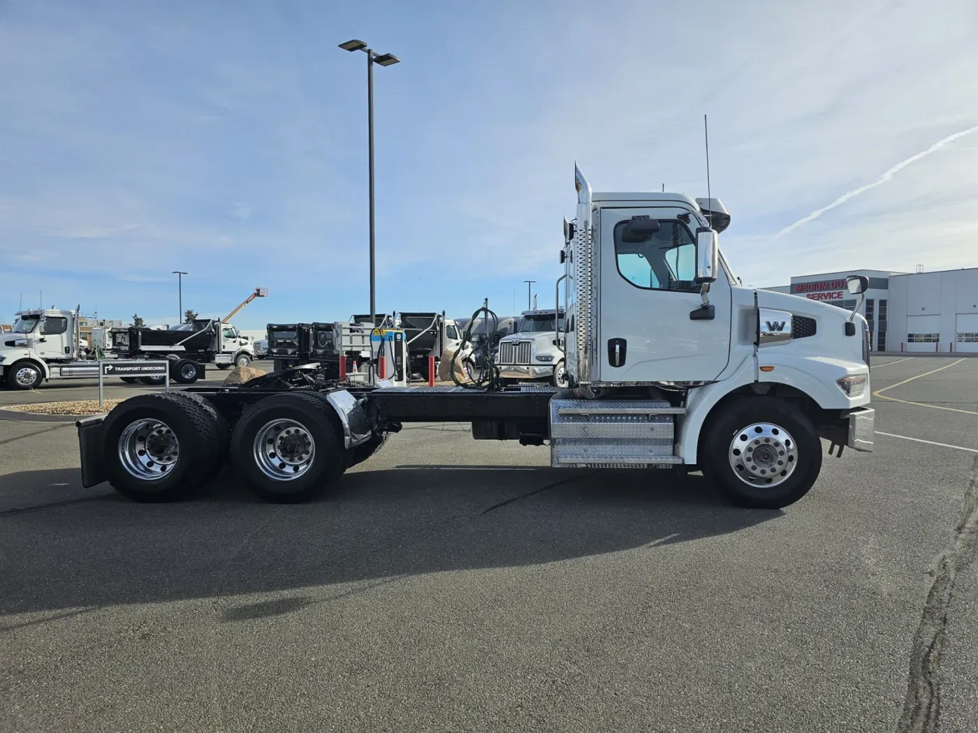 2023 Western Star 47X | Photo 4 of 18