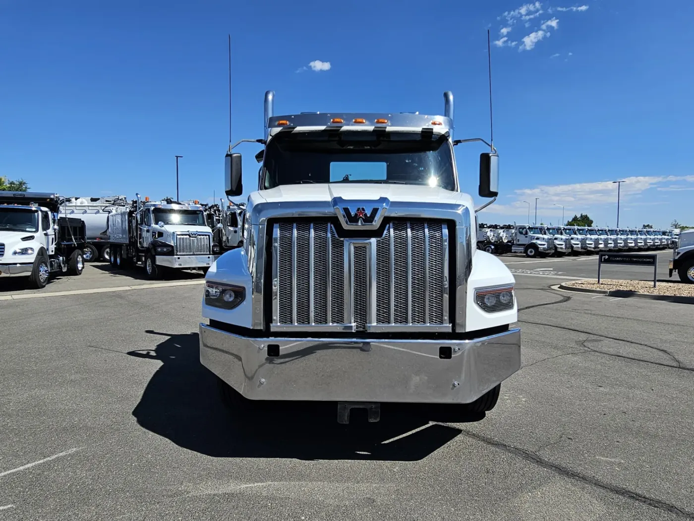2022 Western Star 49X | Photo 2 of 16