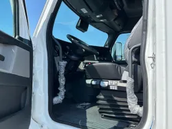 2026 Freightliner Cascadia 126 | Thumbnail Photo 10 of 20