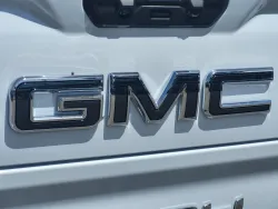 2026 GMC Sierra 1500 Denali Ultimate | Thumbnail Photo 10 of 26