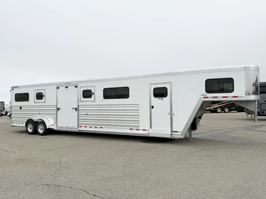 2026 Cimarron Norstar 4HGN Head to Head | Photo 1 of 22