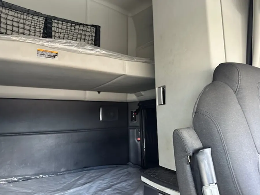 2022 Kenworth T680 | Photo 15 of 15