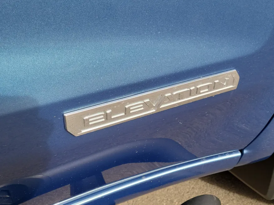 2026 GMC Sierra 1500 Elevation | Photo 7 of 23