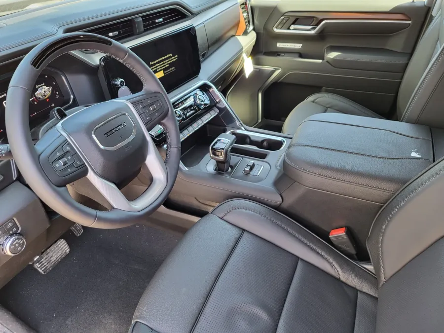 2026 GMC Sierra 1500 Denali | Photo 11 of 26