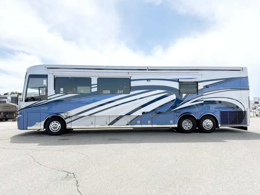 2022 Newmar Essex 4551 | Photo 21 of 32