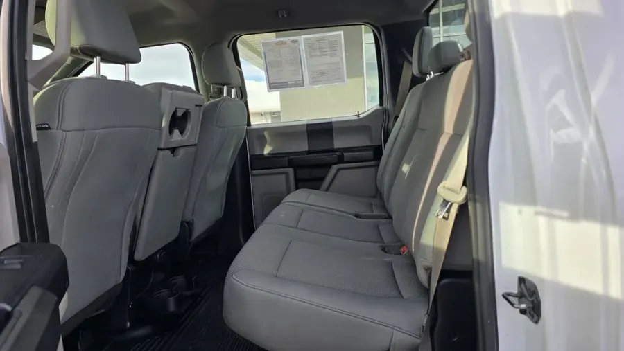 2019 Ford F-350 | Photo 25 of 27