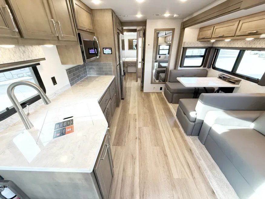 2026 Renegade Verona 40VBH | Photo 4 of 30