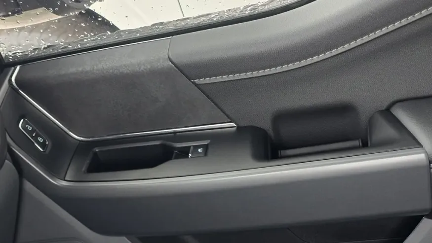 2025 Ford F-150 | Photo 26 of 29