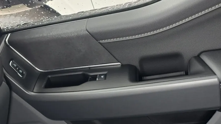 2025 Ford F-150 | Photo 26 of 29