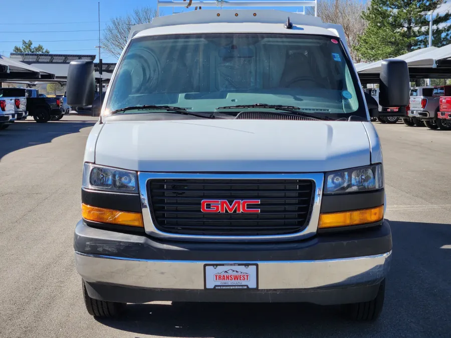 2025 GMC Savana Commercial Cutaway | Photo 3 of 22