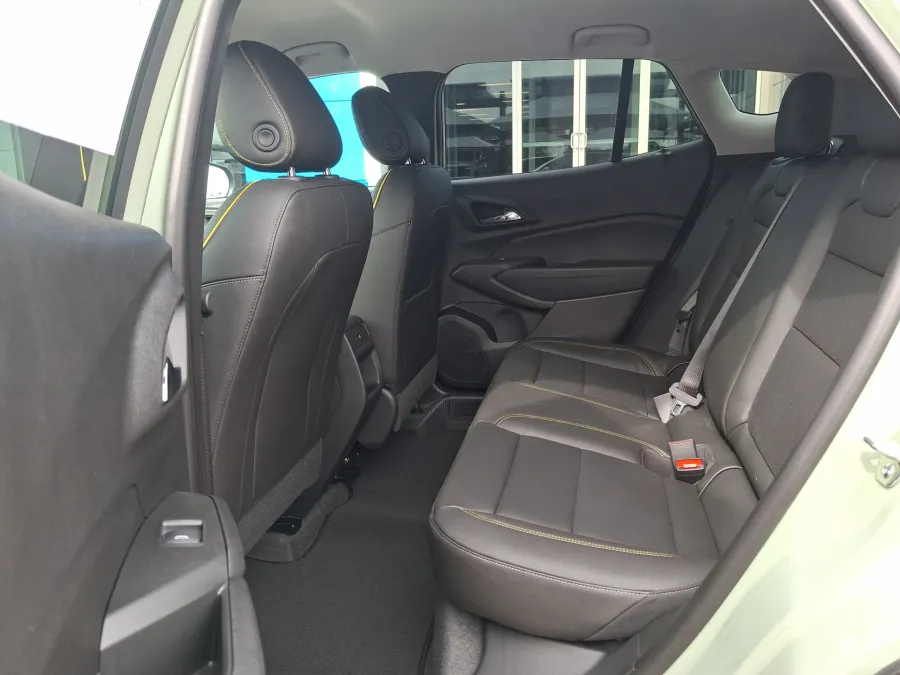 2026 Chevrolet Trax ACTIV | Photo 10 of 21