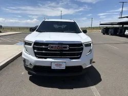 2024 GMC Acadia AWD Elevation | Thumbnail Photo 2 of 25