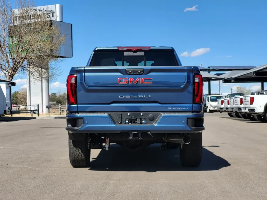 2026 GMC Sierra 2500HD Denali | Photo 5 of 25