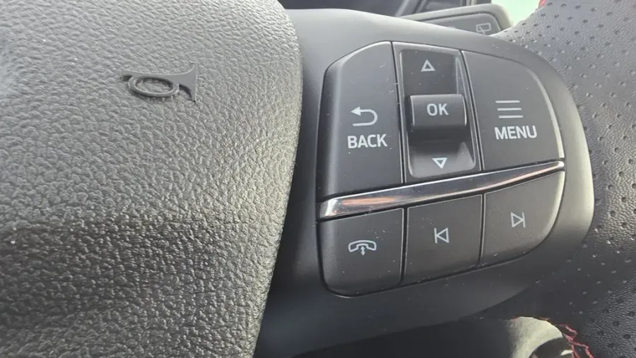 2026 Ford Escape | Photo 17 of 28