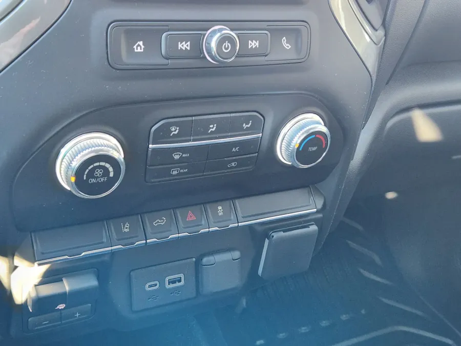 2026 GMC Sierra 2500HD Pro | Photo 17 of 20