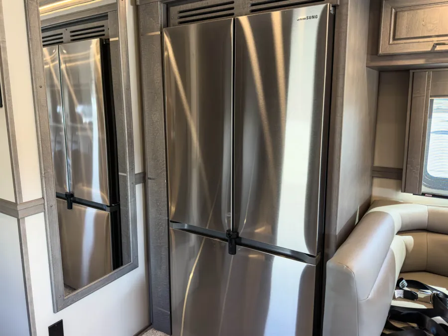 2026 Renegade Classic 45CMR | Photo 20 of 29